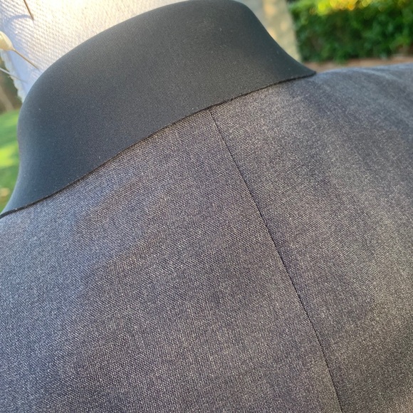 ❌SOLD❌NWOT ELIE TAHARI suit jacket - Picture 5 of 8